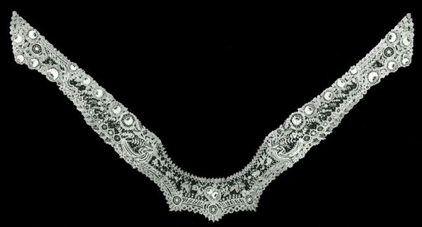 Collar, Belgium, 1880s/90s.