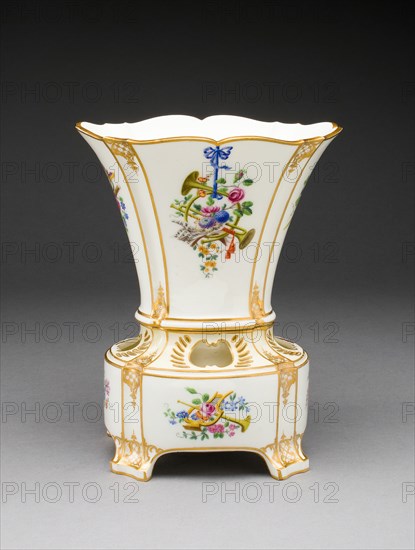 Flower Vase, Sèvres, 1759.