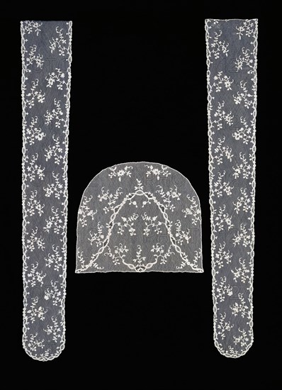 Pair of lappets and cap crown, Flanders, 1780s.
