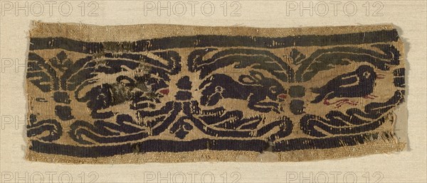 Border, Egypt, Roman period (30 B.C.- 641 A.D.), 4th/6th century.