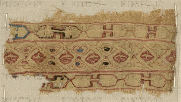 Fragment, Egypt, Fatimid period (969-1171)/Ayyubid period (1171-1250)/Mamluk period (1250-1517), 12th/13th century.