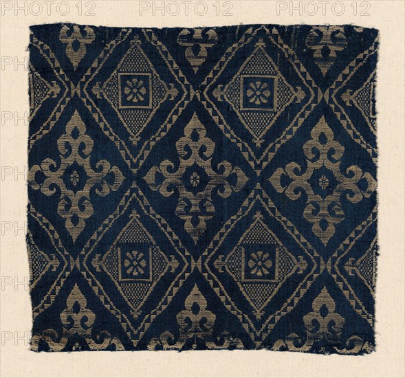 Fragment, Egypt, Mamluk period (1250-1517), late 14th century.