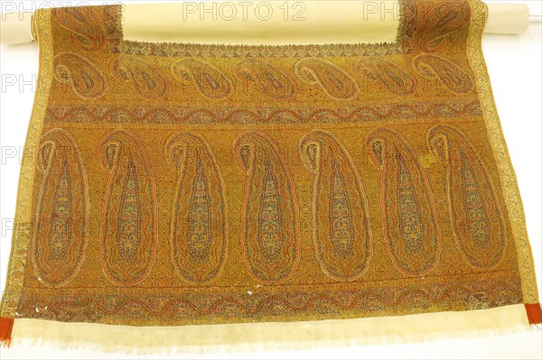 Shawl, India, 19th century.