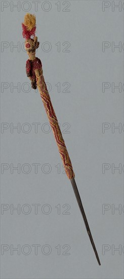 Wooden Spindle, Peru, 1000/1476.