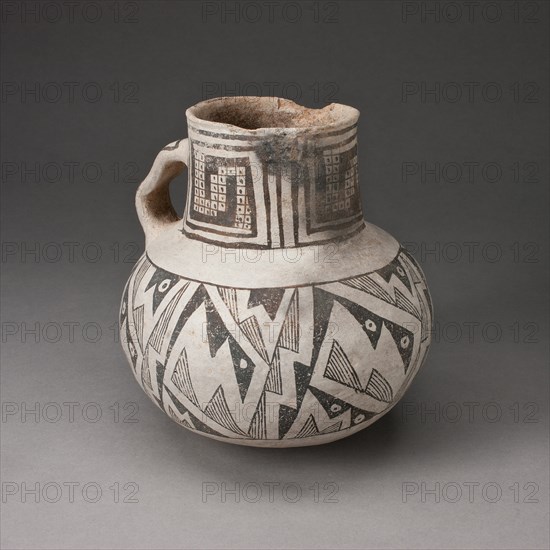 Pitcher with Interlocking Zigzag Motifs and Checkerboard Pattern, A.D. 950/1400.