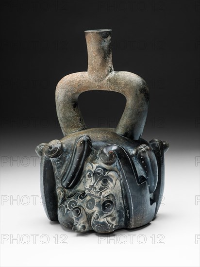 Stirrup-Spout Vessel with Feline and Cactus, 900/200 B.C.
