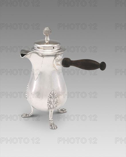 Chocolate or Coffee Pot, 1837/52.