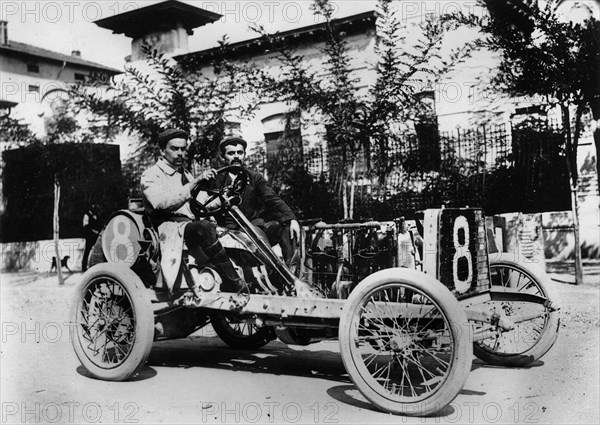 French racing driver Louis Wagner in his Darracq, Coppa Florio, Brescia, Italy, 1905. Creator: Unknown.