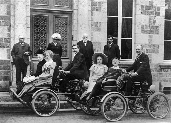 1901 De Dion Bouton Quadricycles. Creator: Unknown.