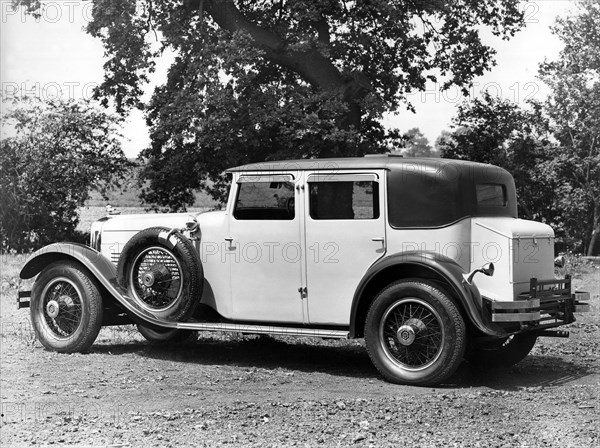 1929 Stutz Straight 8 saloon with coachwork by Weymann. Creator: Unknown.