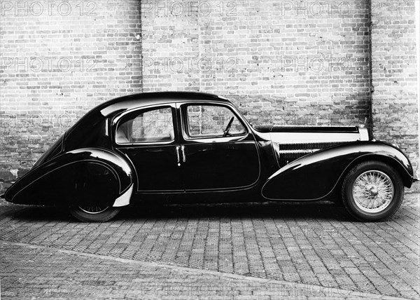 1939 Bugatti Type 57 with body by Figoni et Falaschi. Creator: Unknown.