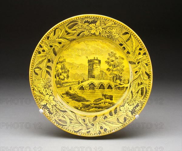 Plate, Montereau, 1840/60. Creator: Creil Pottery.