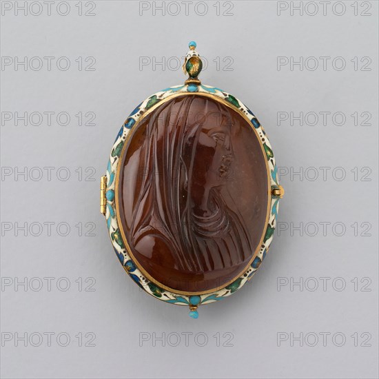 Double-Sided Pendant with Christ and Virgin, France, 18th century (cameo); 17th century (mount). Creator: Unknown.