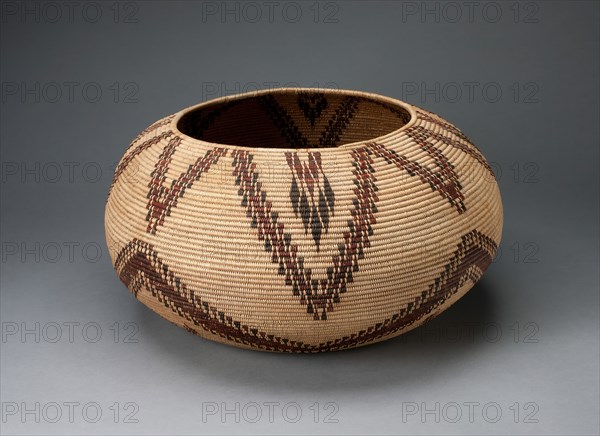 Basket, Late 19th century. Creator: Unknown.