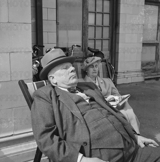 Staff outing of Laing's London office to Bournemouth, 30/05/1953. Creator: John Laing plc.