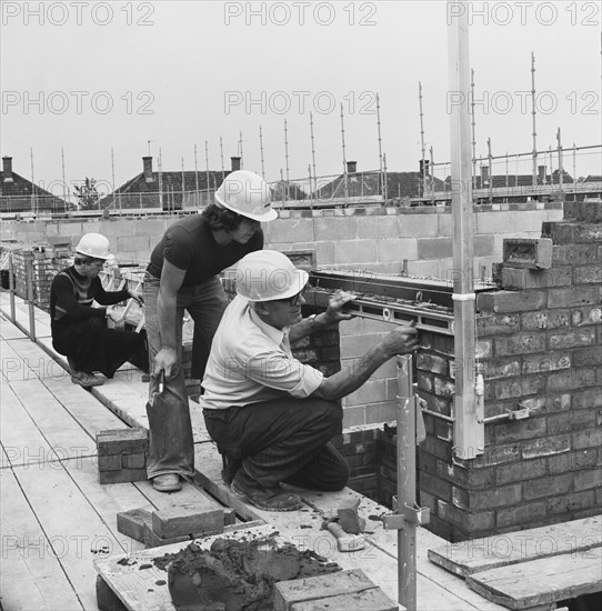 Furzehill Road, Borehamwood, Elstree and Borehamwood, Hertsmere, Hertfordshire, 20/09/1976. Creator: John Laing plc.