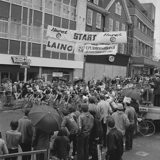 Luton Town Hall, Luton, Bedfordshire, 24/05/1981. Creator: John Laing plc.