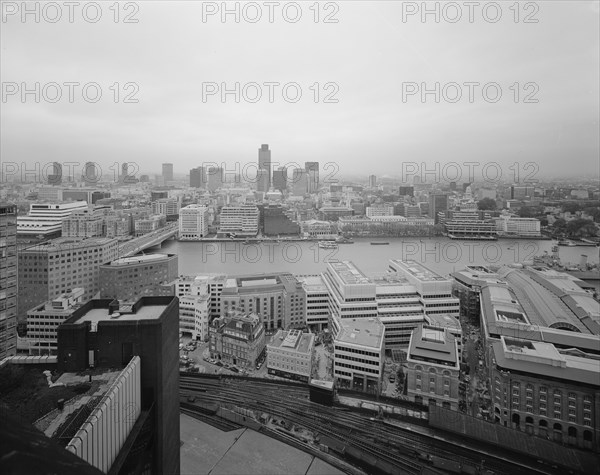 London Bridge City, Southwark, Greater London Authority, 05/11/1986. Creator: John Laing plc.