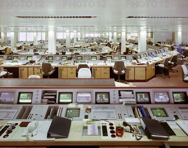 Cottons Centre, Tooley Street, London Bridge, Southwark, London, 16/01/1988. Creator: John Laing plc.