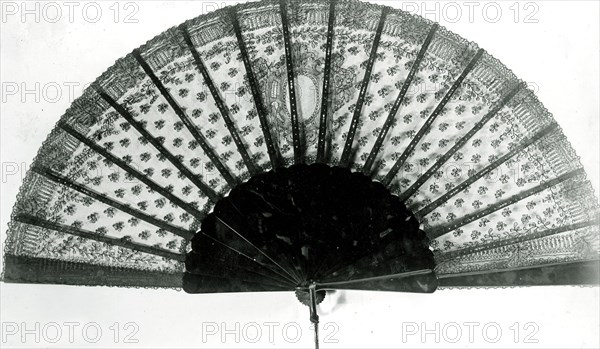 Fan, England, c. 1875.