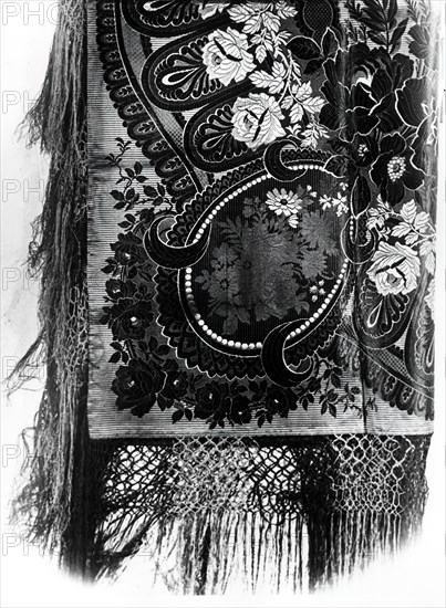 Shawl, England, 1865/70.