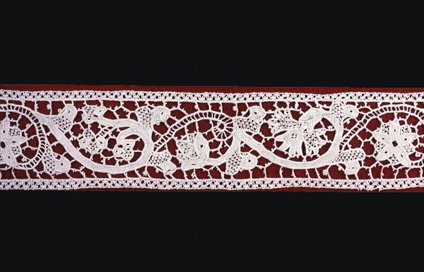 Insertion, England, Late 19th century (based on 17th century English lace prototype).