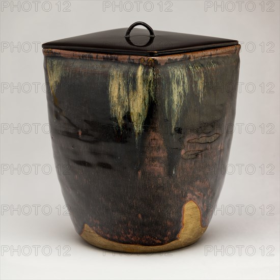 Takatori-Ware Water Jar (Mizusashi), 19th century.
