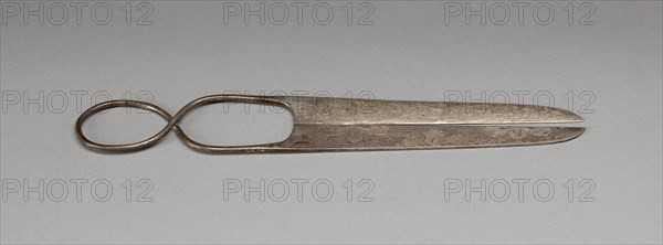 Scissors, Tang dynasty (618-907), 8th/9th century.