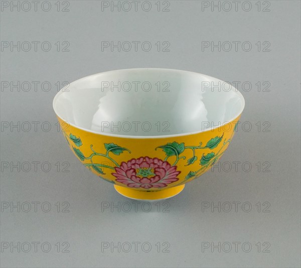 Bowl with Peony and Scrolling Peony Stems, Qing dynasty (1644-1911), Kangxi yuzhi mark and period, c. 1716-1722.