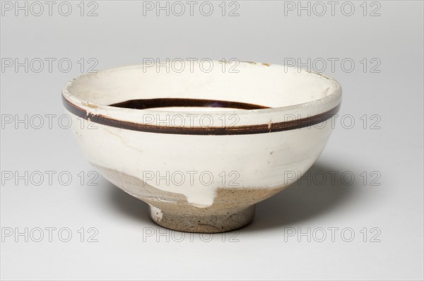 Bowl with Stylized Leaves, Jin dynasty (1115-1234) or later.