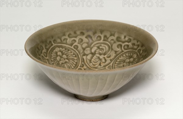 Bowl with Peonies, Song dynasty (960-1279).