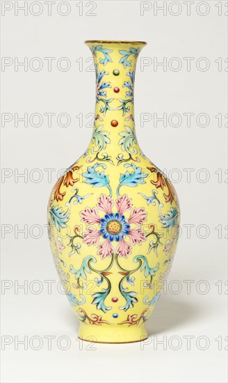 Vase with Floral Scrolls, Qing dynasty (1644-1911), Qianlong reign mark and period (1736-1795).