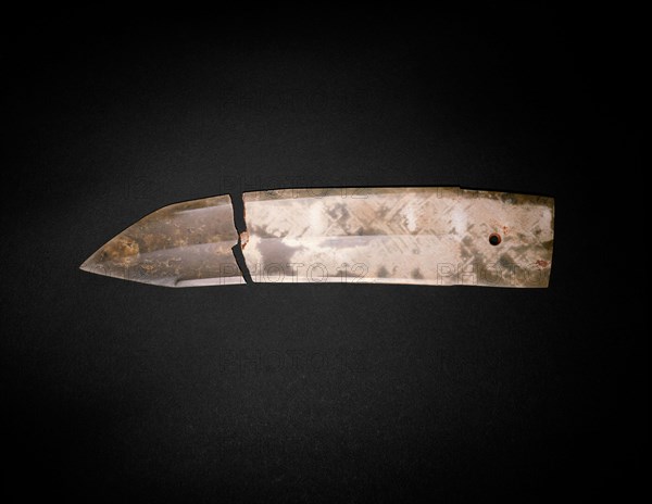 Dagger-Blade (ge), Shang dynasty (c. 1600-1046 BC).