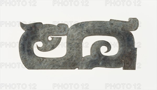 Dragon Plaque, Eastern Zhou dynasty, (c. 770-256 B.C.), c. 4th century B.C.