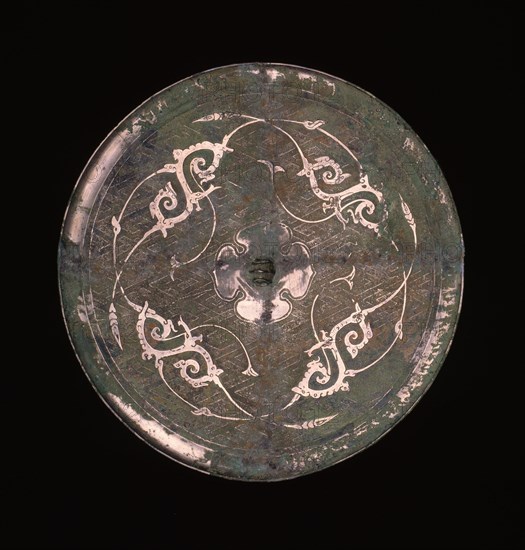 Mirror with Dragon Arabesques, Eastern Zhou dynasty, Warring States period or early Western Han dynasty, 3rd/2nd century B.C.