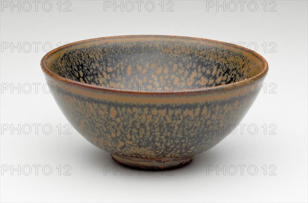 Teabowl, Jin dynasty (1115-1234), 12th century.