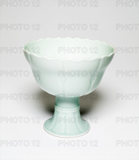 Celadon glazed lotus stemcup, Qing dynasty (1644-1911), Qianlong reign mark (1736-1795), 18th/19th century.