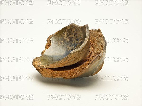 Fragments of Tea Bowls, fused to their saggar, Song dynasty (960-1279), 12th/13th century.