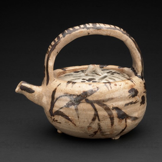 Shino-Ware Ewer, 17th century.