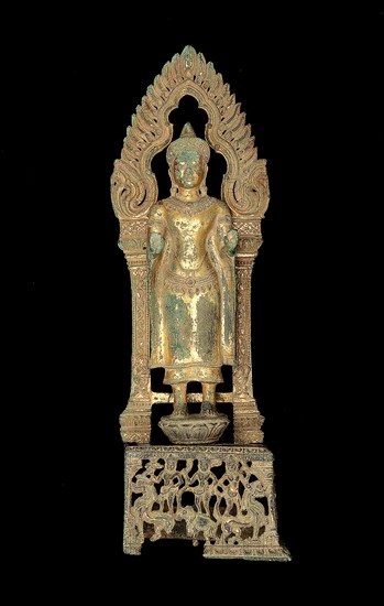 Altarpiece with Adorned Buddha, Angkor period, 13th century.