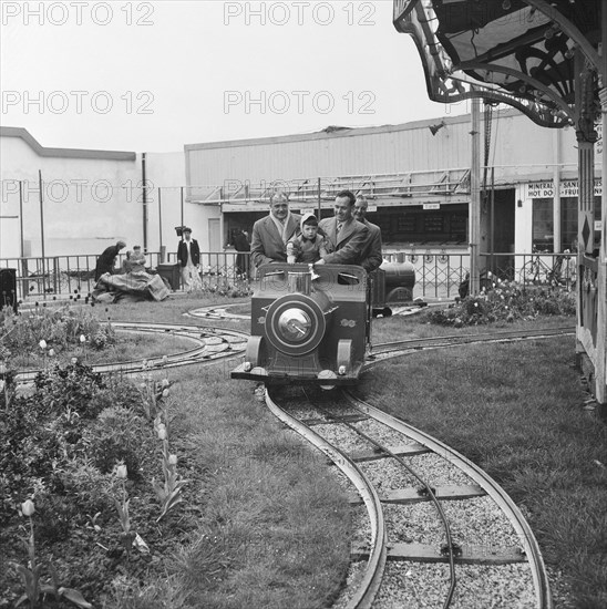 Skegness, East Lindsey, Lincolnshire, 22/05/1954. Creator: John Laing plc.