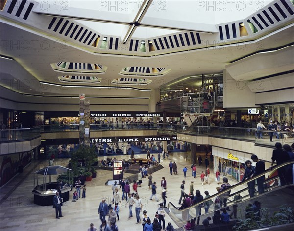 Queensgate Centre, Peterborough, Cambridgeshire, 19/04/1982. Creator: John Laing plc.