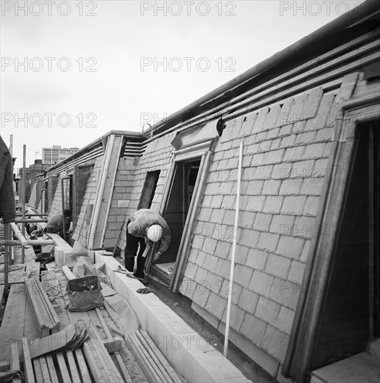 Vintners Place, Upper Thames Street, Queenhithe, London, 05/12/1991. Creator: John Laing plc.