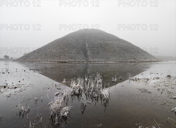 Silbury Hill, Avebury, Wiltshire, 2012. Creator: James O Davies.