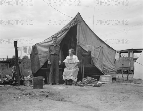 Part of migrant family of five encamped near Porterville, California, 1936. Creator: Dorothea Lange.