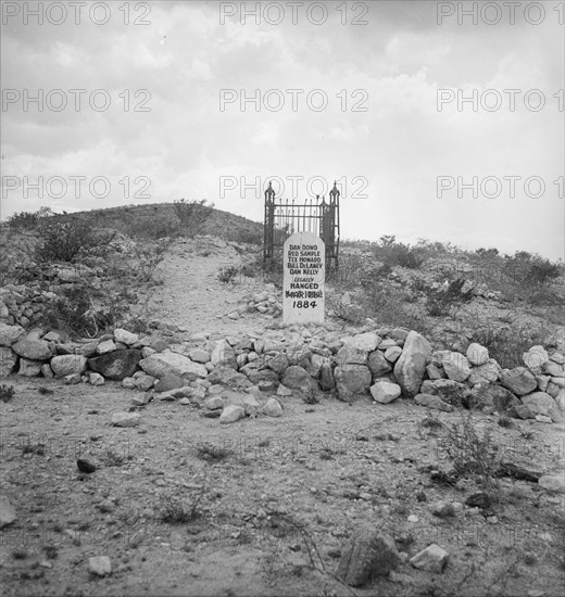 Sign near Tombstone, Boot Hill graveyard, Arizona, 1937. Creator: Dorothea Lange.