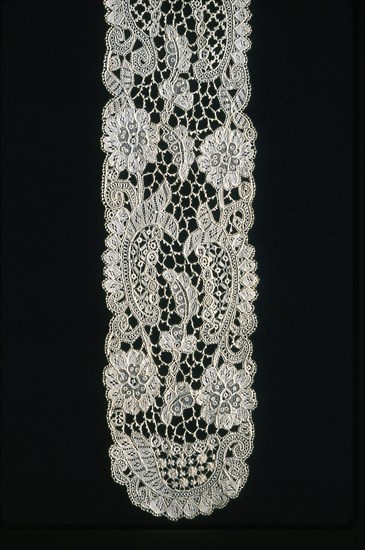 Pair of Lappets (Joined), Ireland, 1870s/90s. Creator: Unknown.