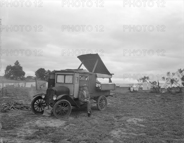 One pea picker's home, one-half mile off Highway 101 at Nipomo, California, 1936. Creator: Dorothea Lange.