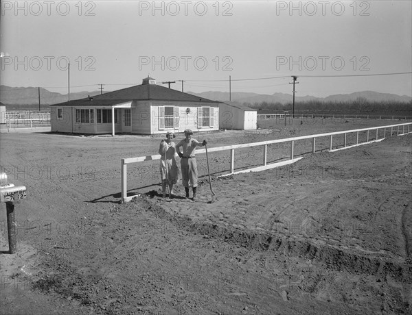 San Fernando federal subsistence homesteads, California, 1936. Creator: Dorothea Lange.