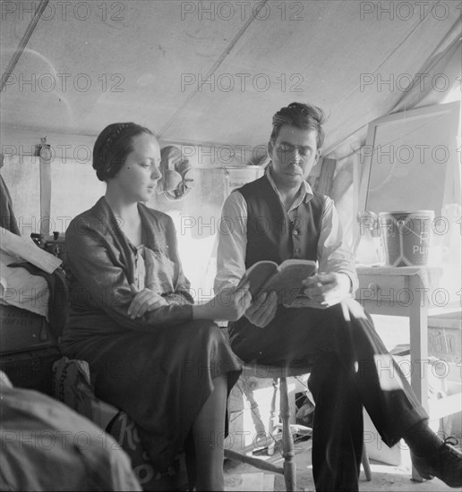 The Great Reaping Day - Oklahoma potato pickers, Kern County, California, 1937. Creator: Dorothea Lange.